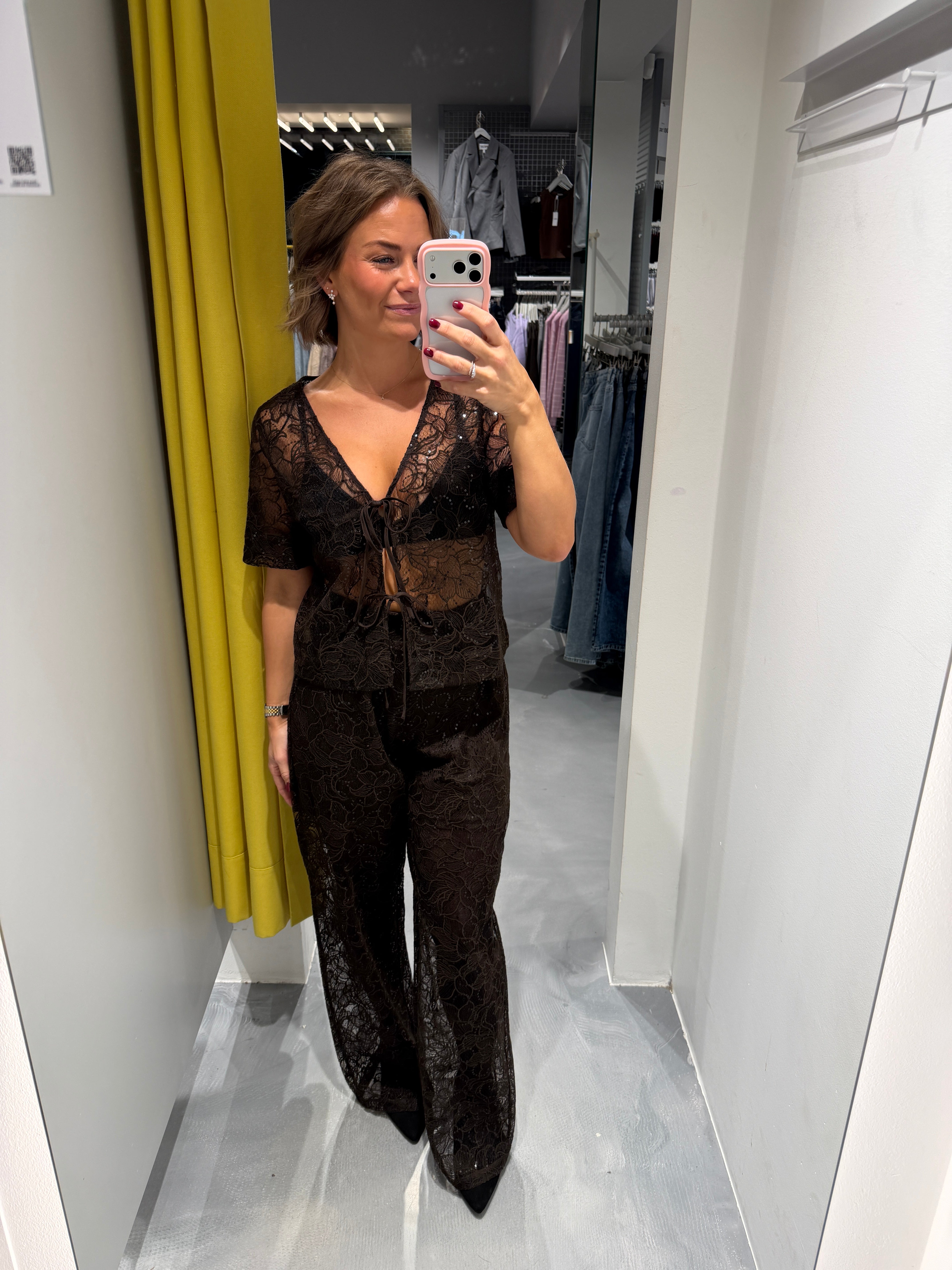 PCLOUISE Top - Black