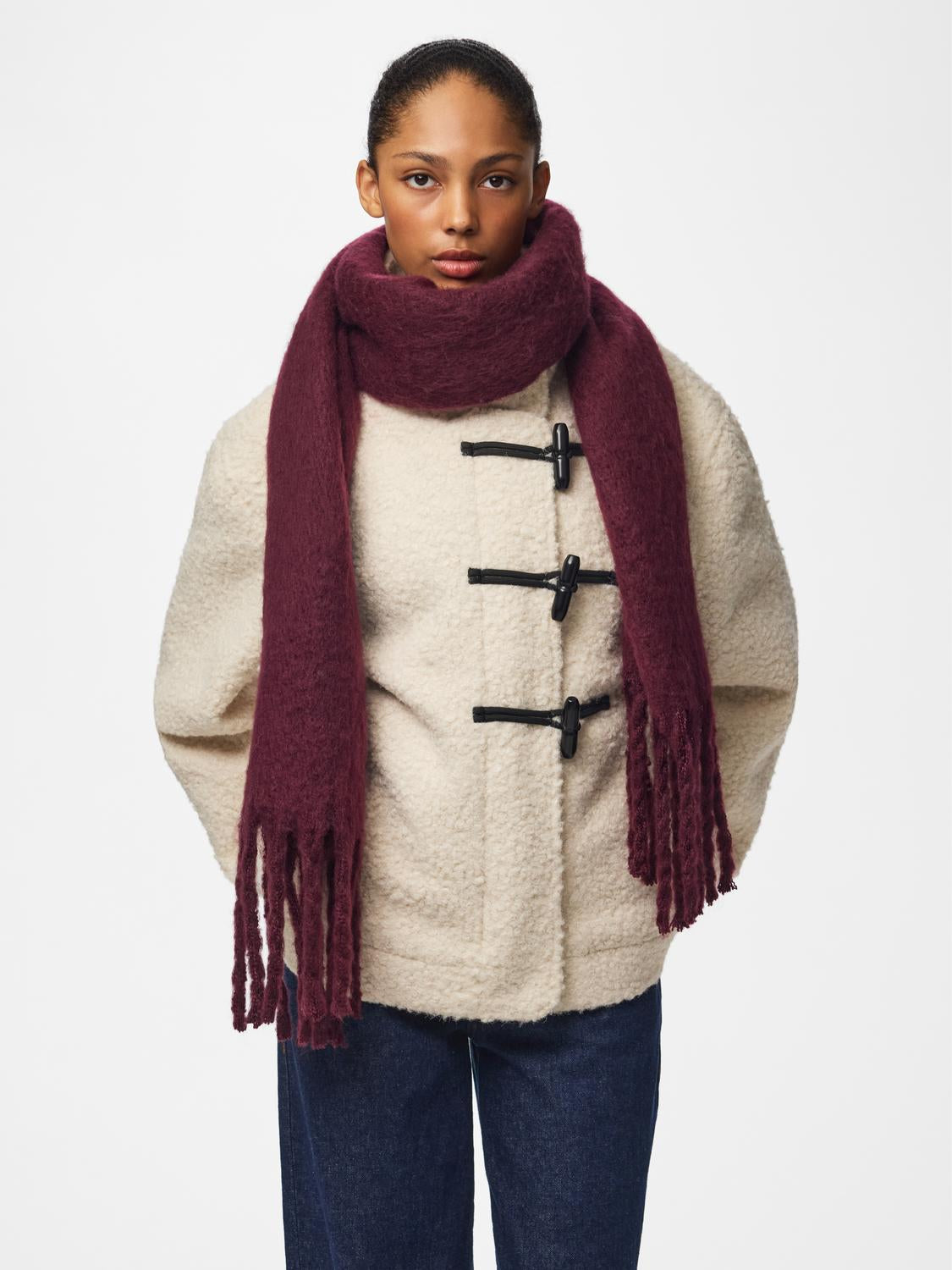 model_shot-front