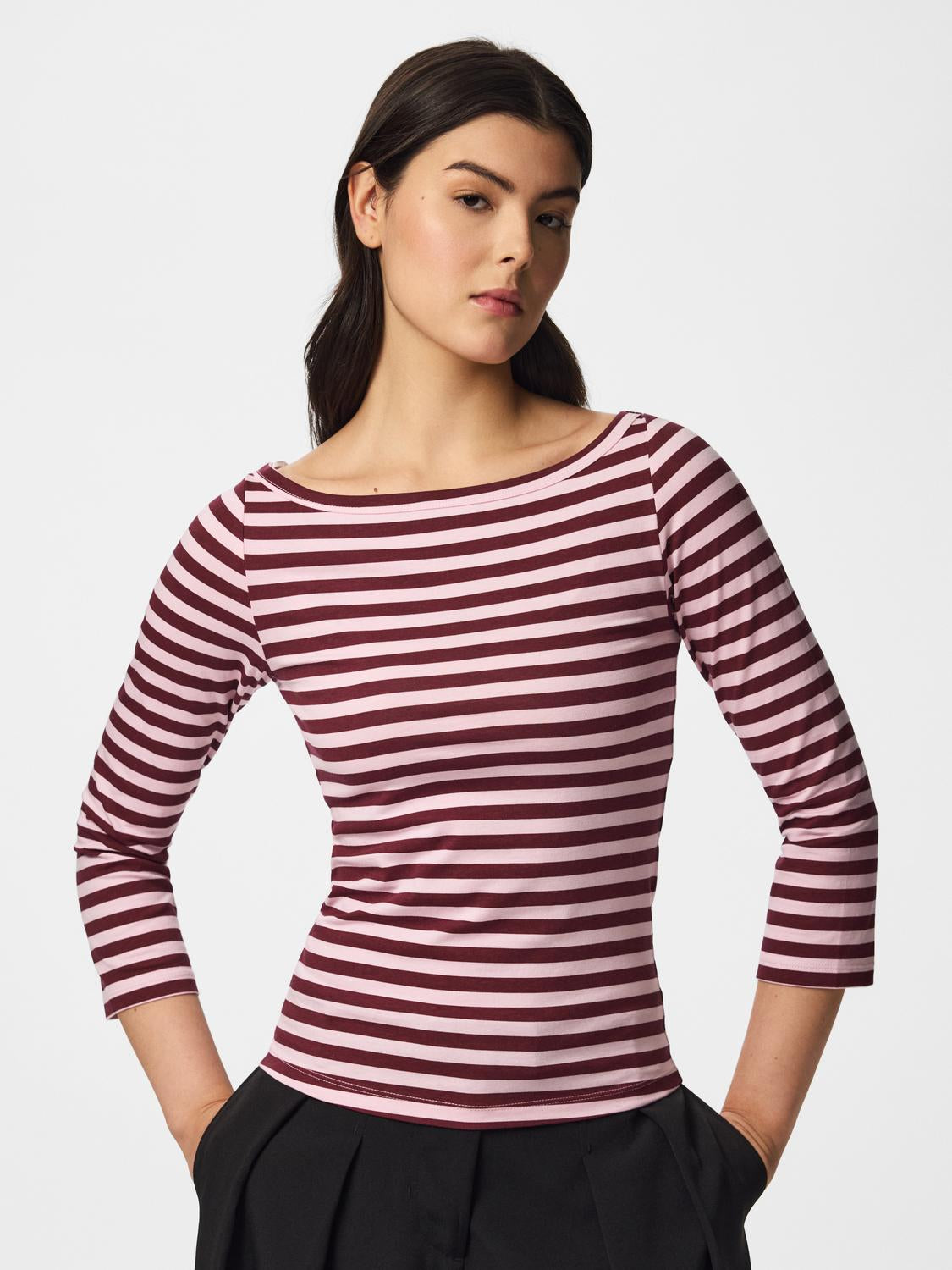 model_shot-front