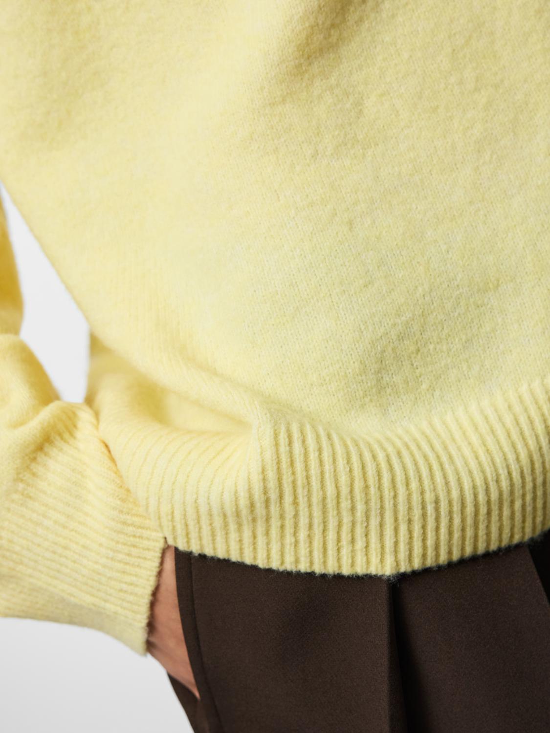 model_shot-detail