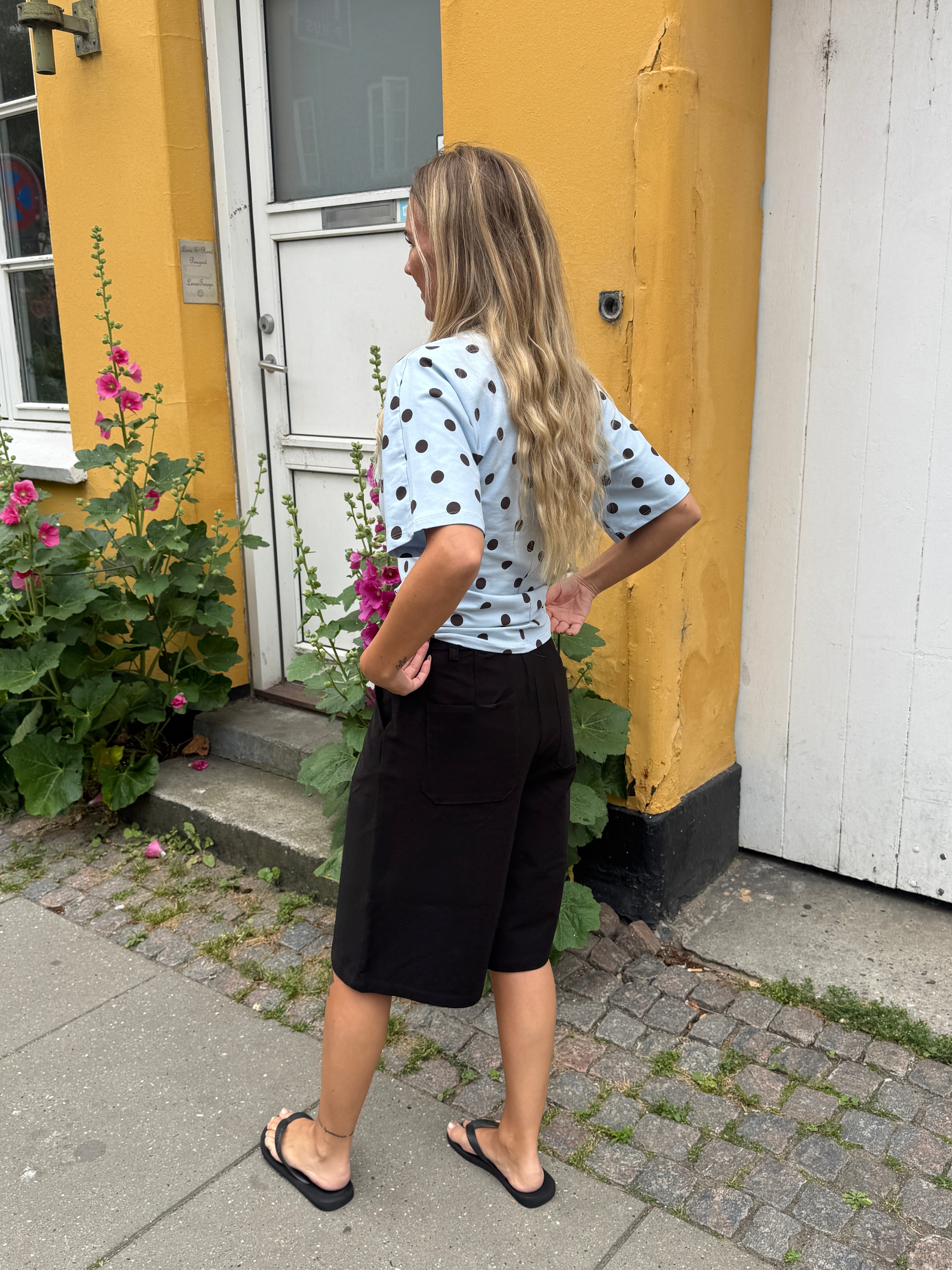 PCRIKKE Shorts - Black