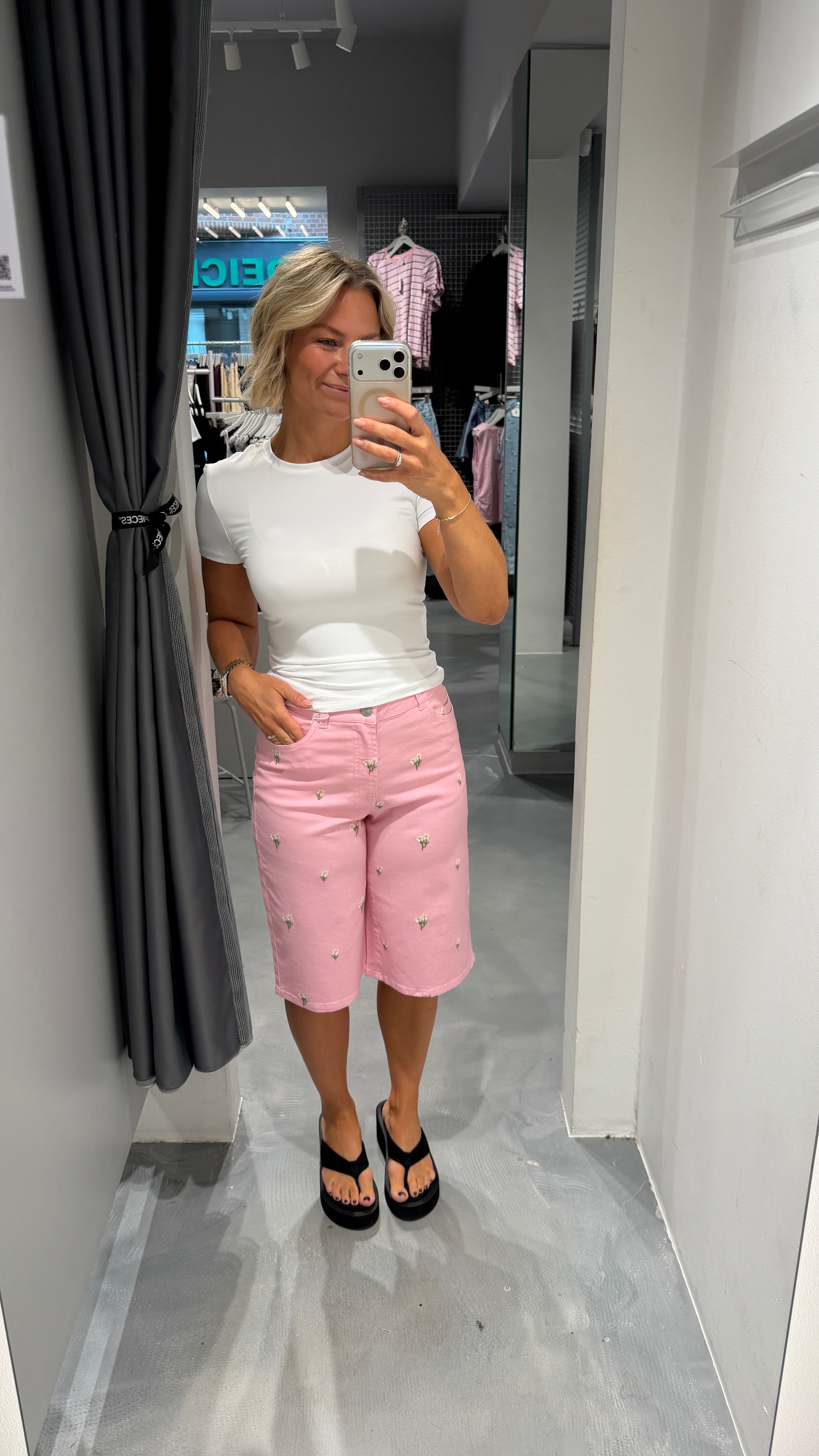PCFLORA 5-Pocket Shorts - Roseate Spoonbill