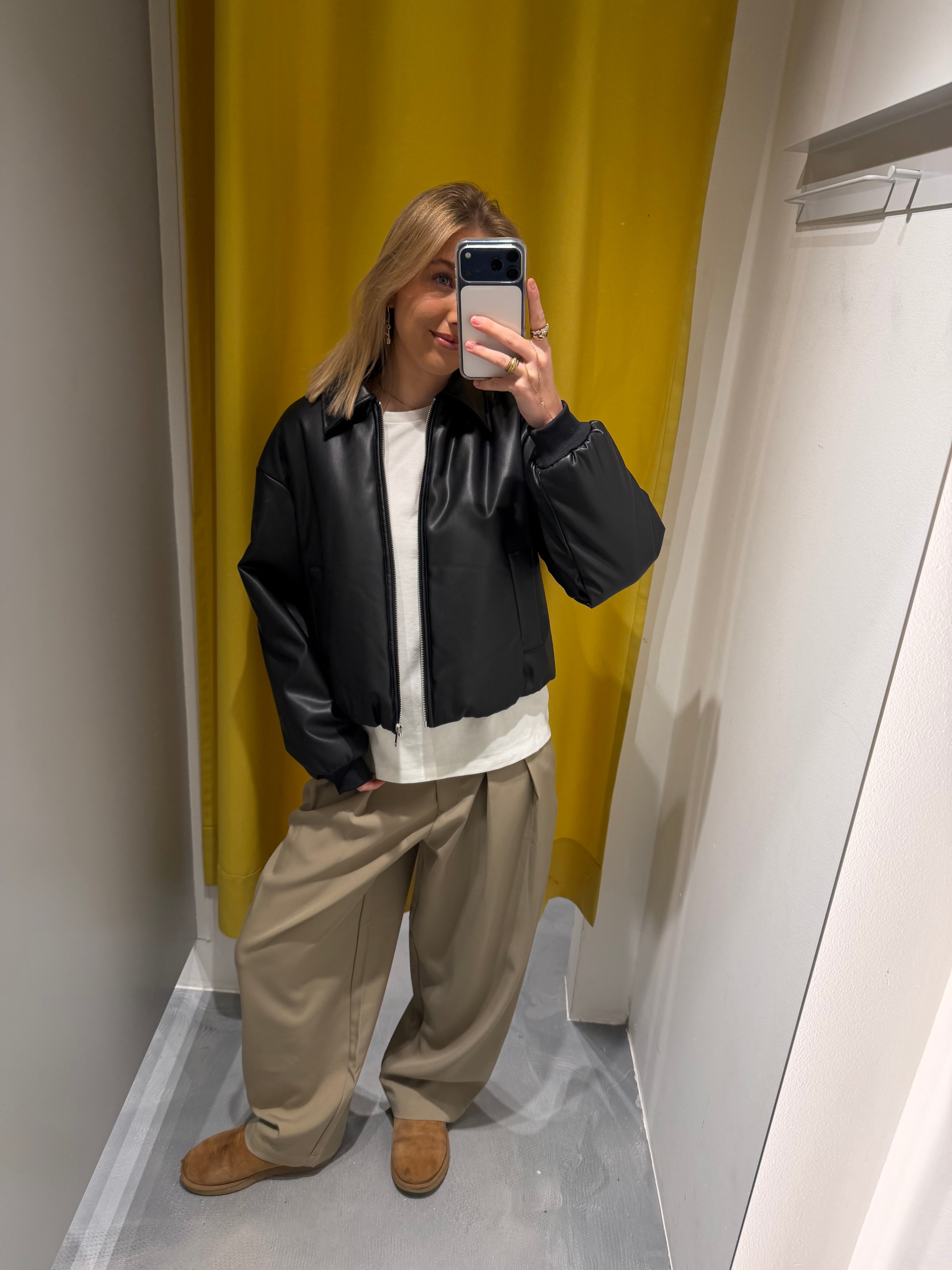 PCLARA Otw Bomber - Black