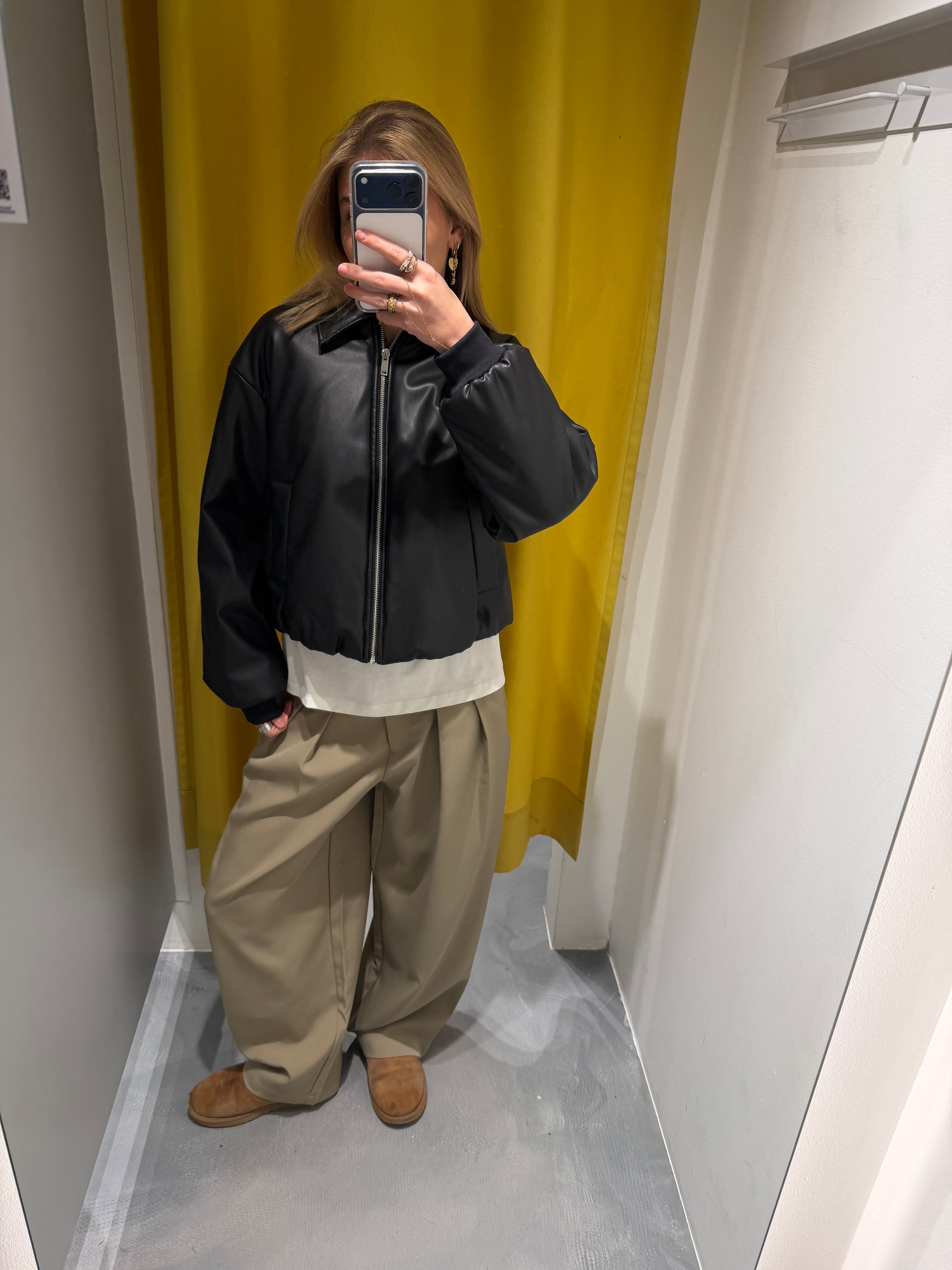 PCLARA Otw Bomber - Black