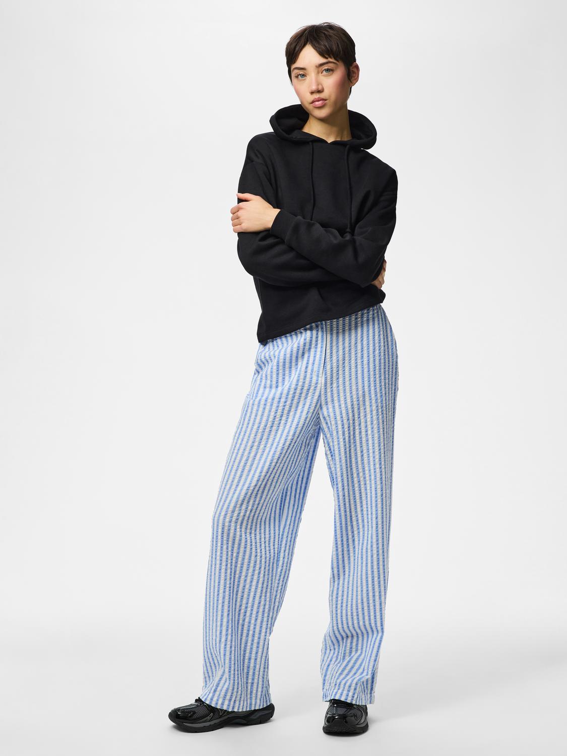 model_shot-front_full