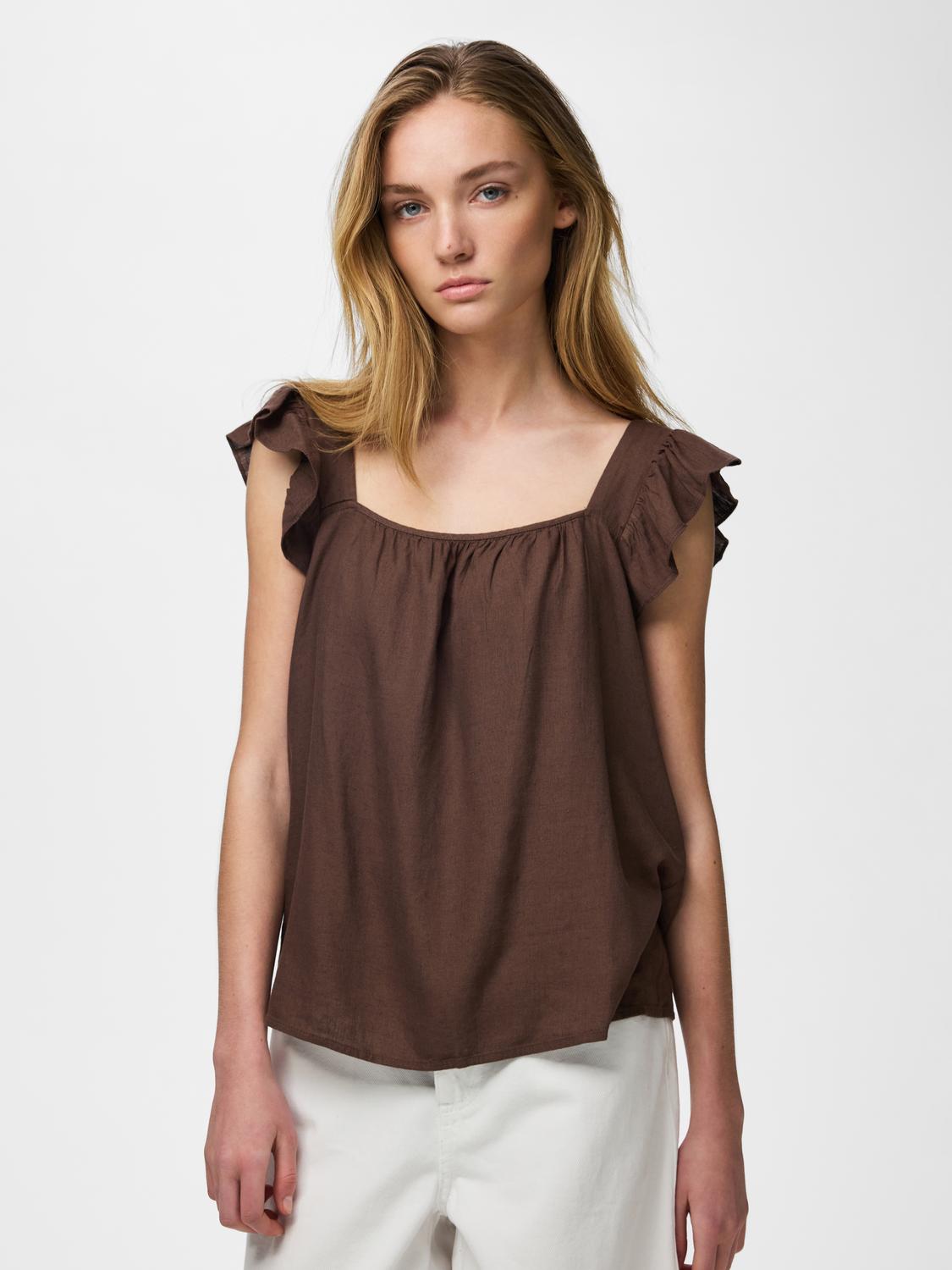 model_shot-front