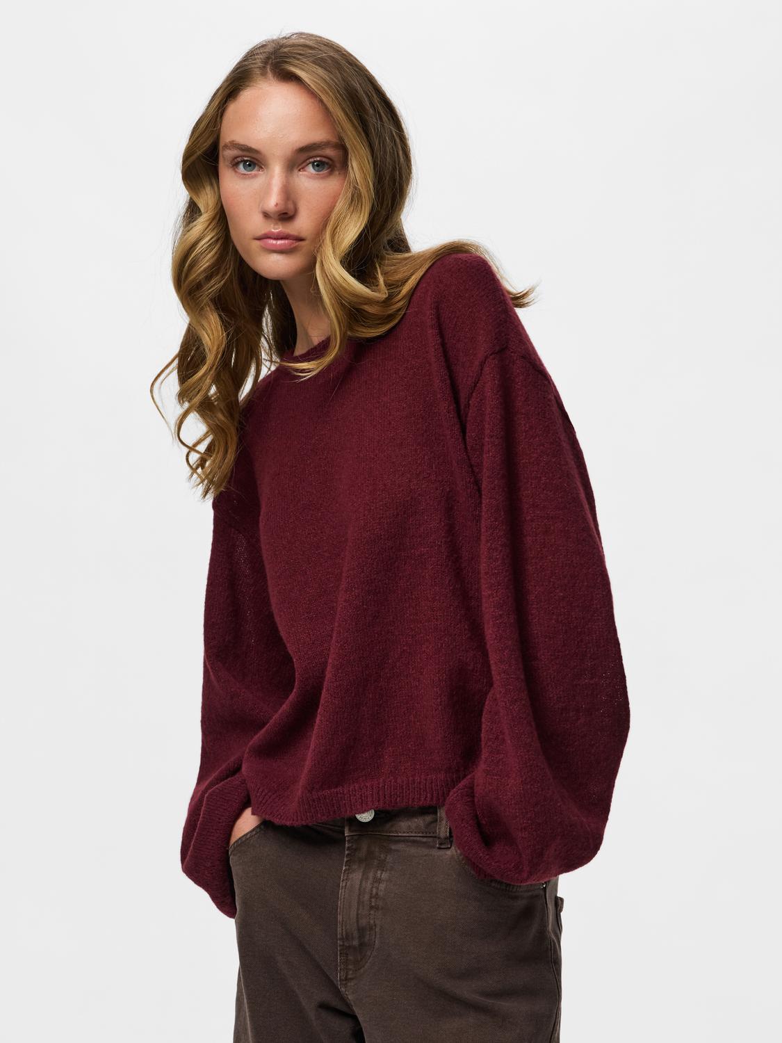 model_shot-front