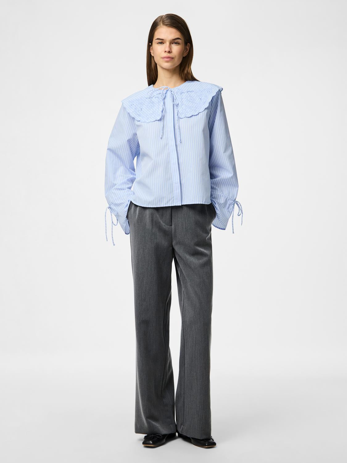 model_shot-front_full