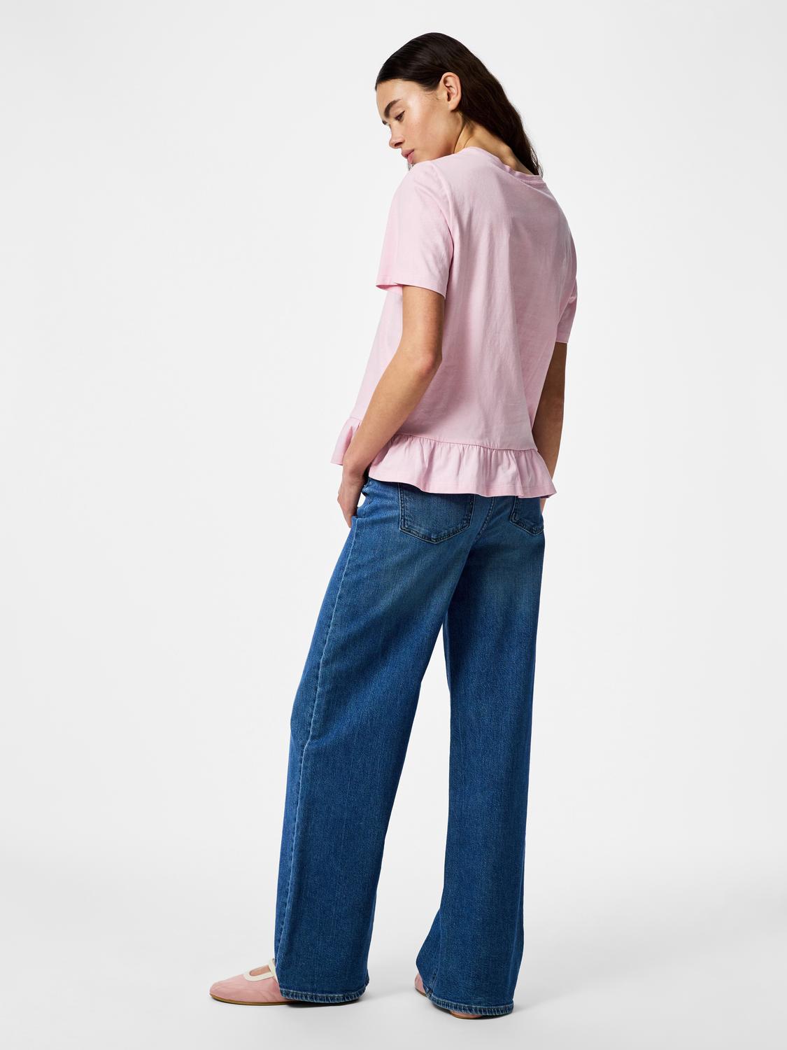model_shot-back