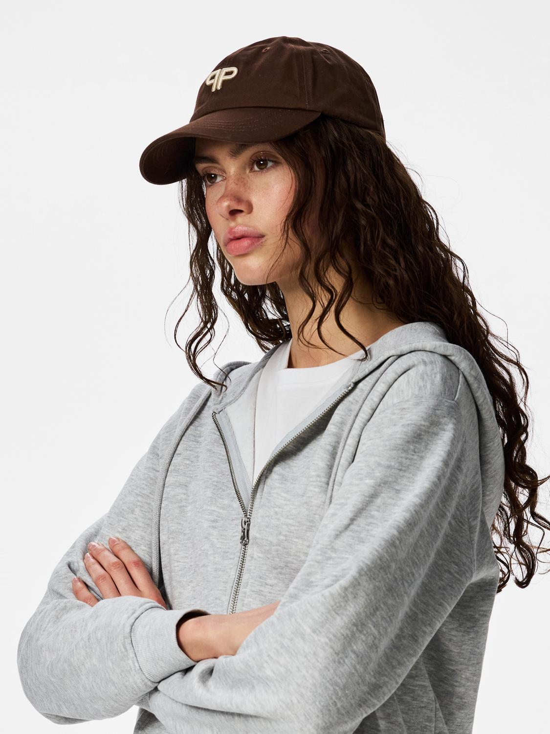 model_shot-front