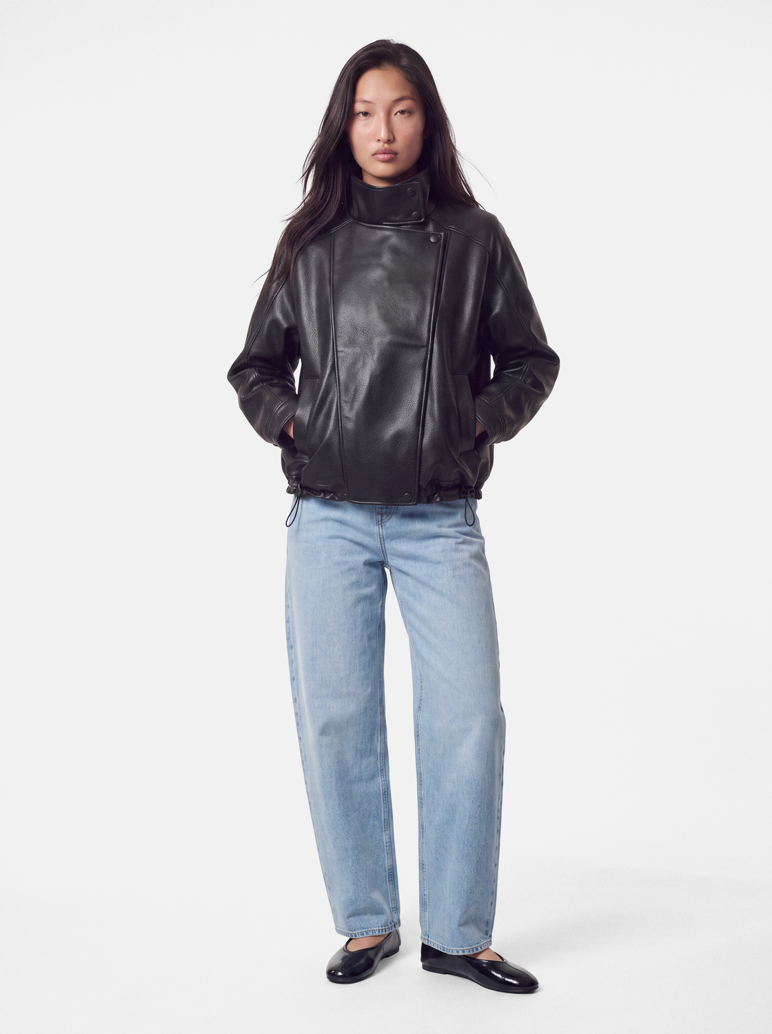 model_shot-front_full