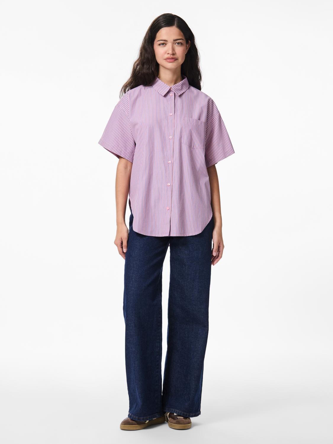 model_shot-front_full