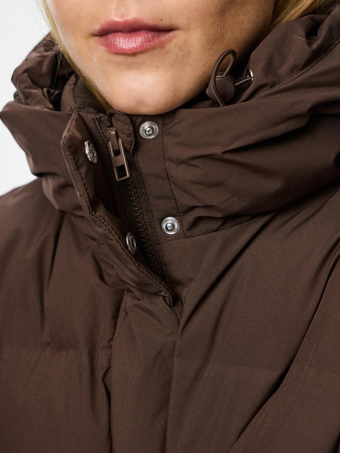 model_shot-detail