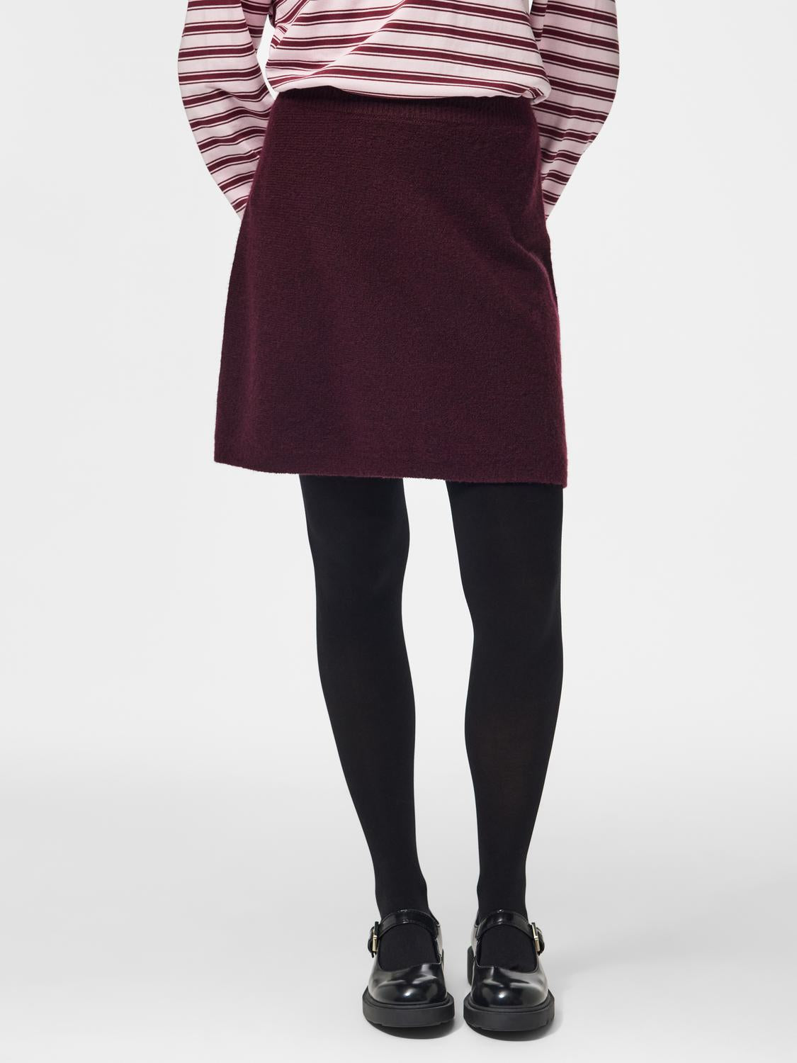 model_shot-front