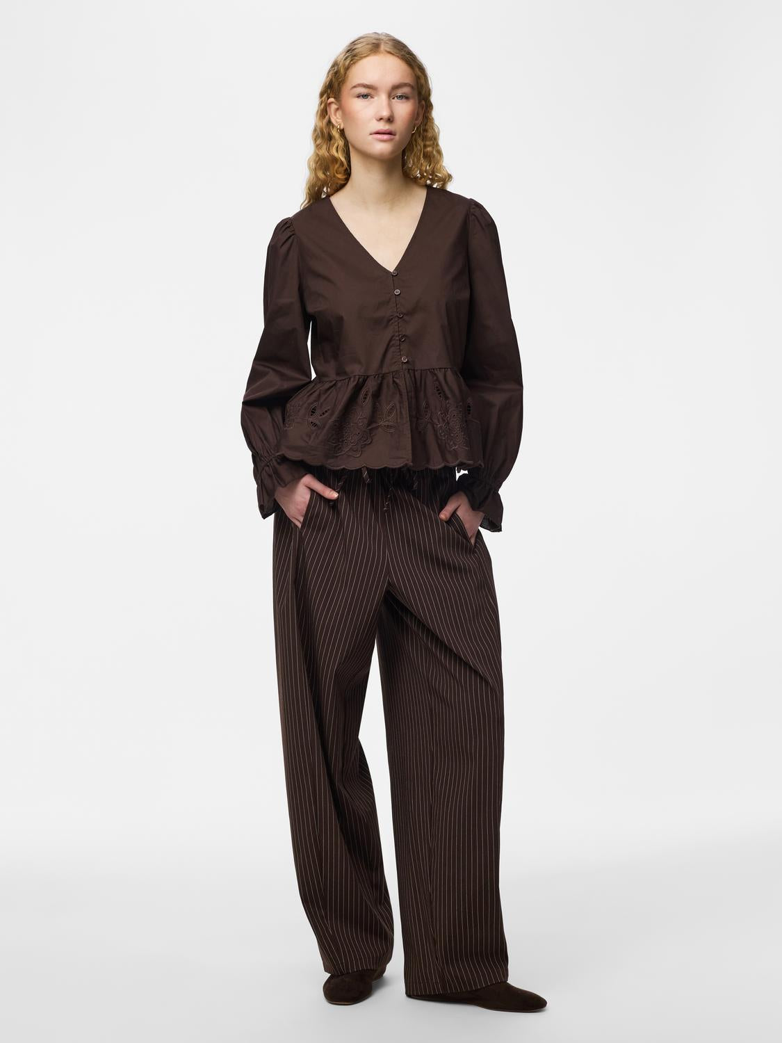 model_shot-front_full