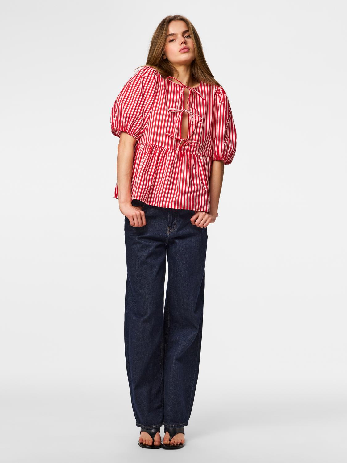 model_shot-front_full