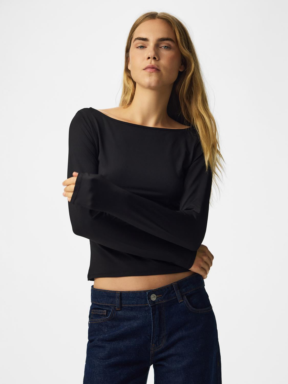 model_shot-detail