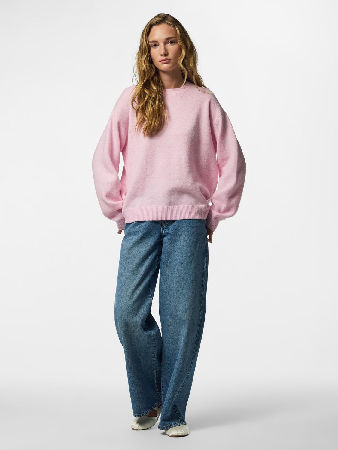 model_shot-front_full
