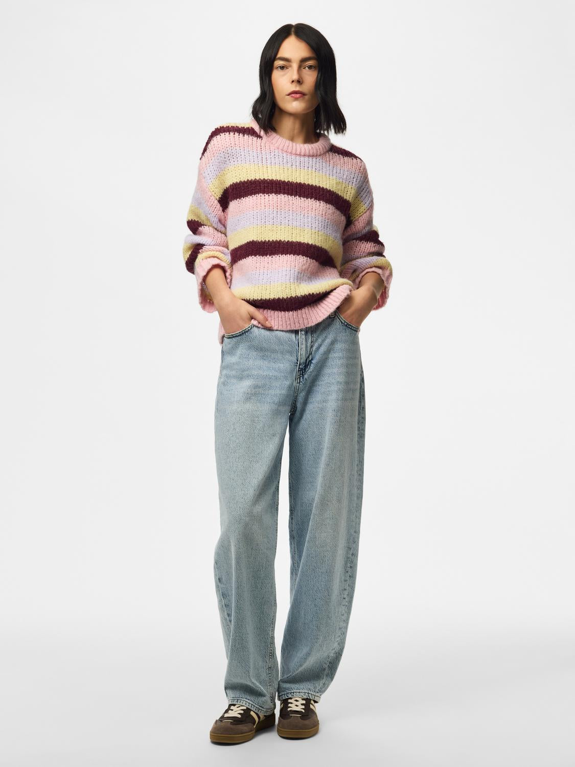 model_shot-front_full