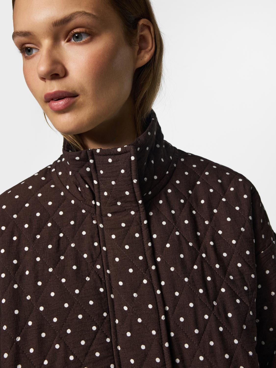 model_shot-detail